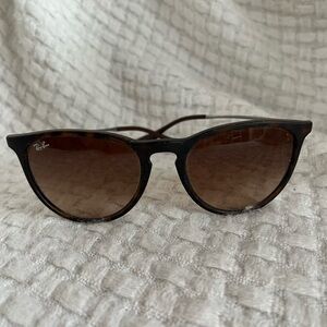 Ray-Ban Brown Sunglasses Erika